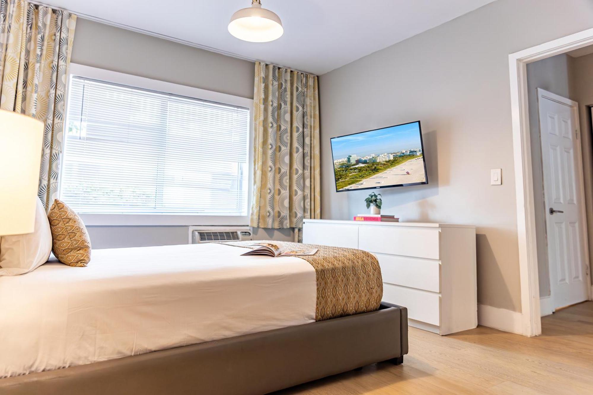 Beachside All Suites Hotel Майами-Бич Экстерьер фото